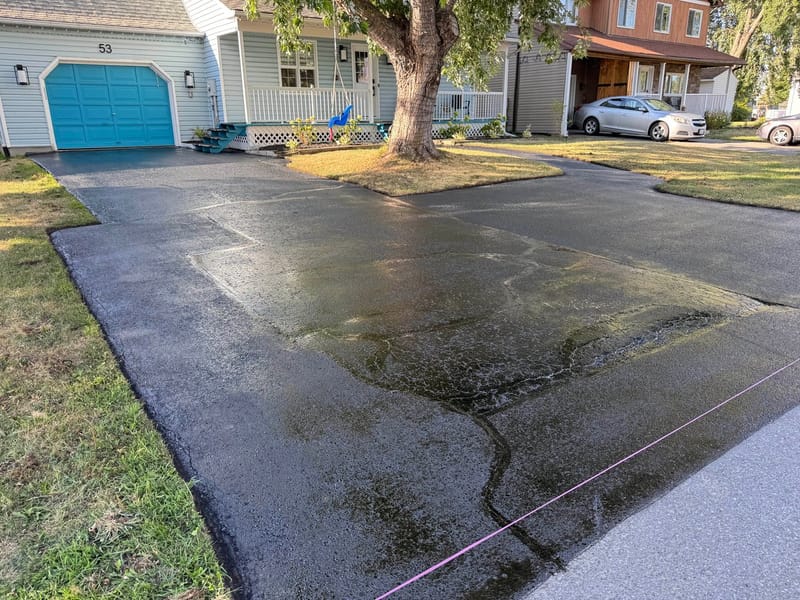 Same driveway after sealing